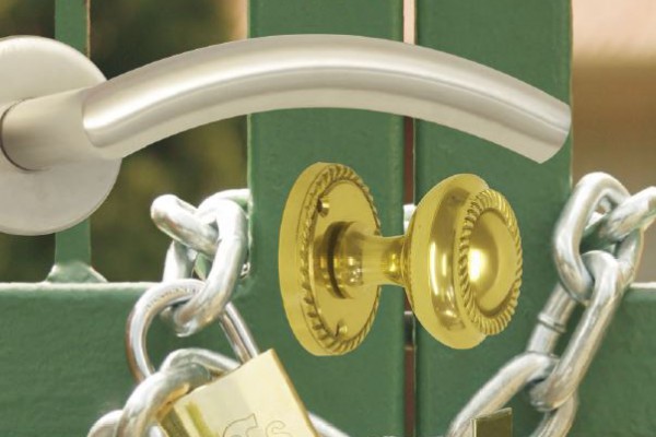 tools-locks06EB4C3E-1AD8-1450-5F81-2FD2BD5A3B64.jpg